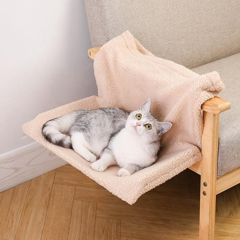 Hamaca Colgante en L de Felpa para Gatos – Confort y diversión desde las alturas 🐱✨ - EliteMascotas