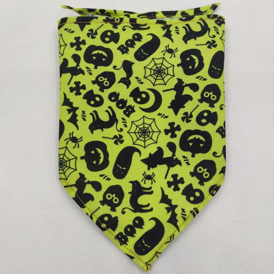 Pañuelo Triangular para Mascotas con Comodidad Diaria – Estilo y Protección para tu Mejor Amigo 🐾🧣 - EliteMascotas