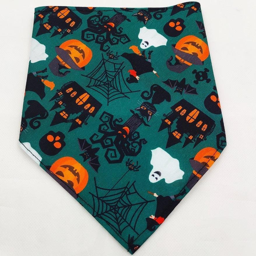 Pañuelo Triangular para Mascotas con Comodidad Diaria – Estilo y Protección para tu Mejor Amigo 🐾🧣 - EliteMascotas
