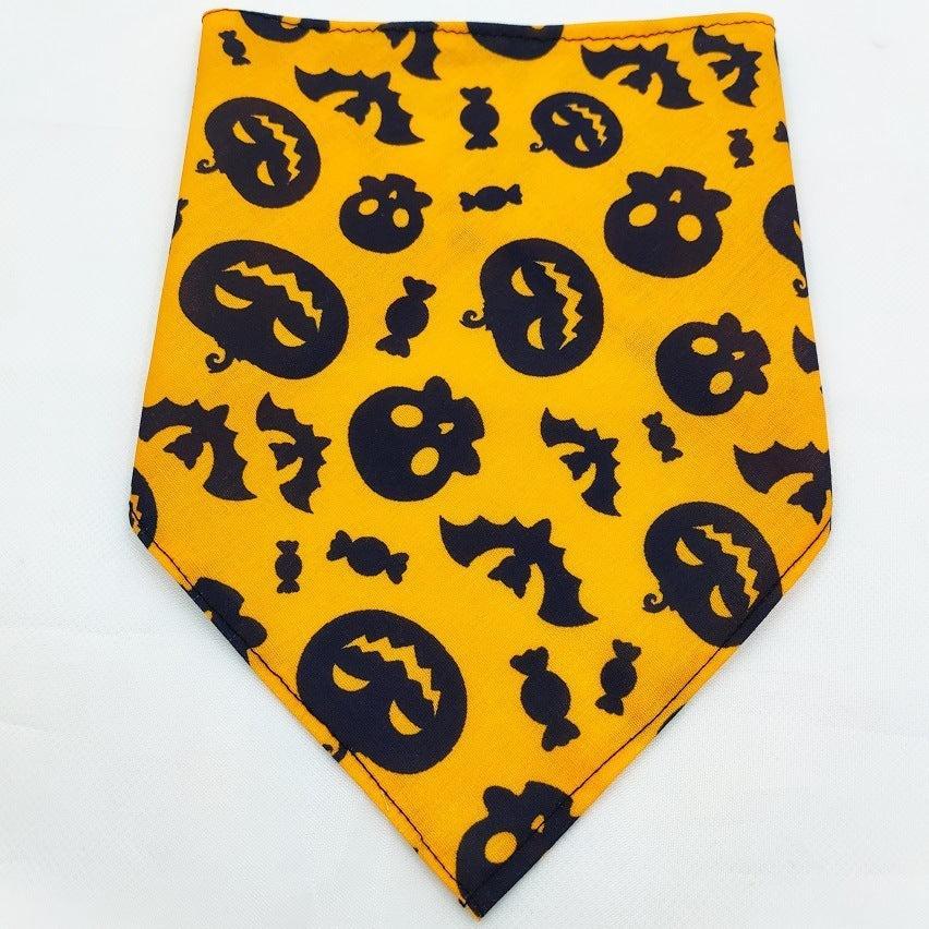 Pañuelo Triangular para Mascotas con Comodidad Diaria – Estilo y Protección para tu Mejor Amigo 🐾🧣 - EliteMascotas